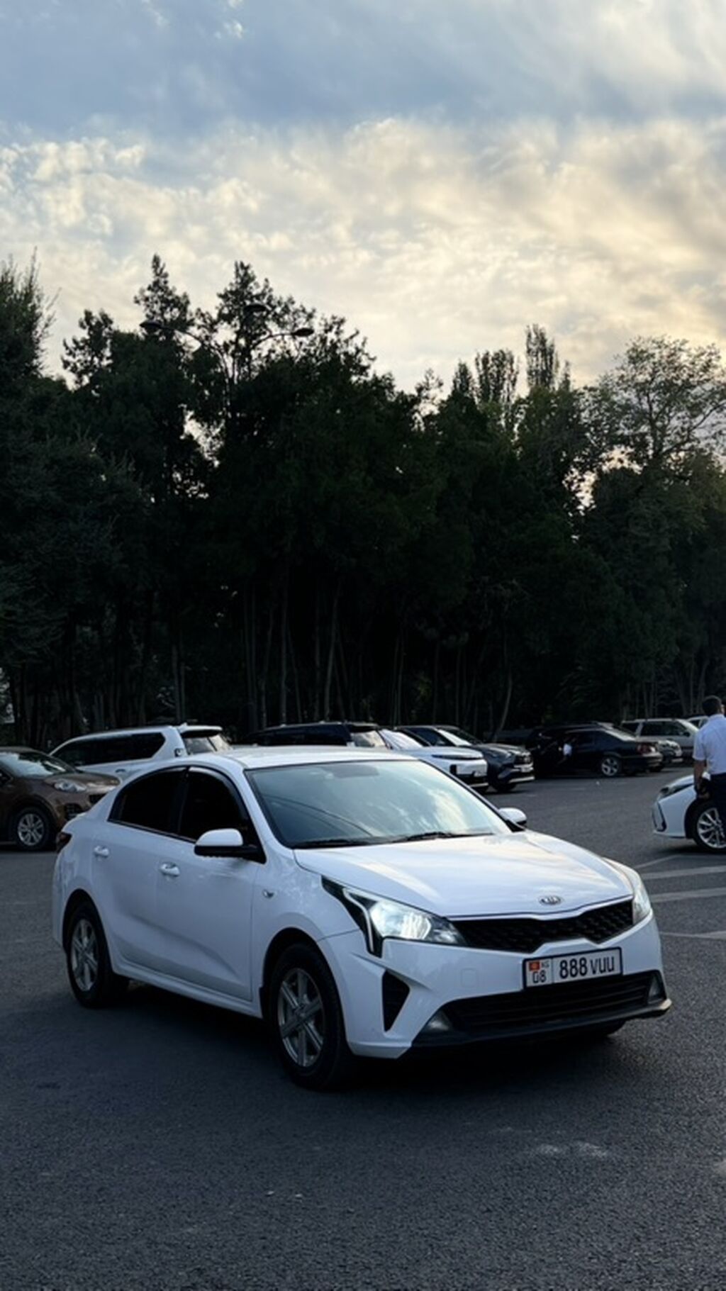 Kia Rio: 2021 г., 1.6 л, Автомат, Бензин, Седан: фото 2