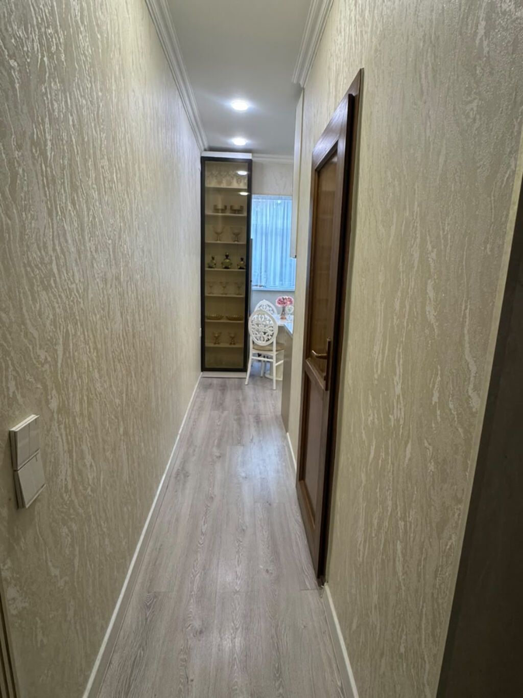 Bakı, 4 otaqlı, Köhnə tikili, 100 kv. m