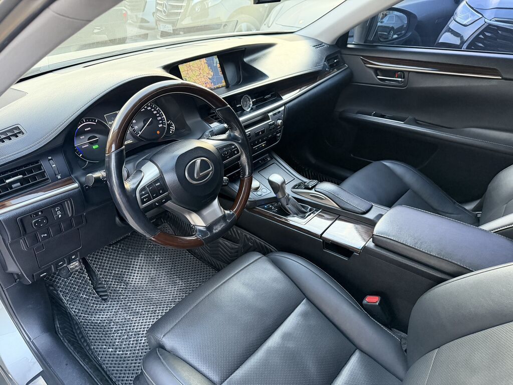 Lexus ES: 2016 г., 2.5 л, Вариатор, Гибрид, Седан: фото 7