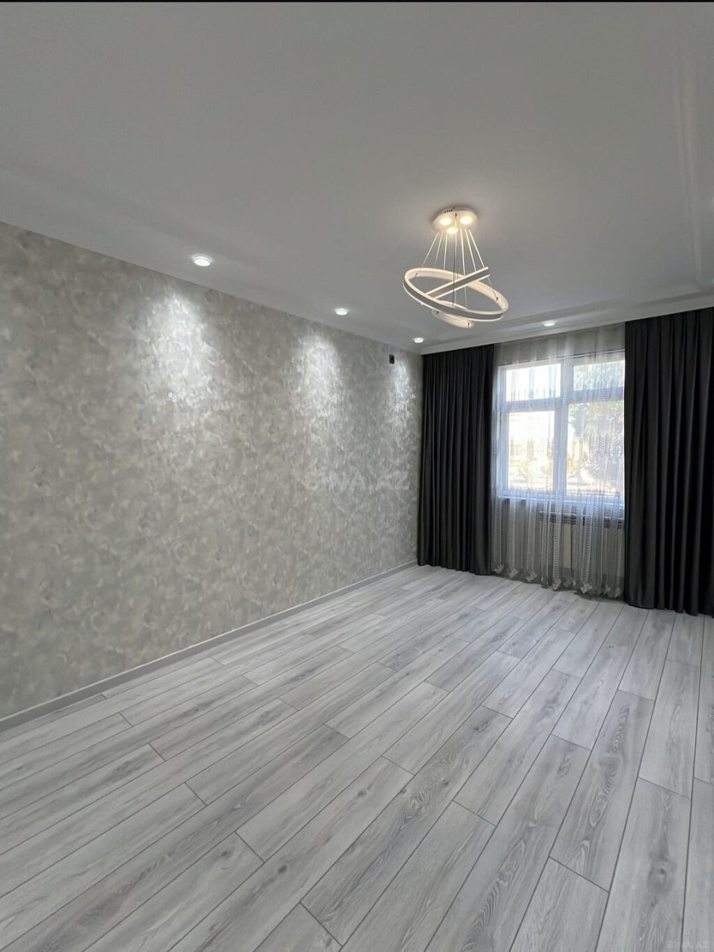 Bakı, 4-cü mikrorayon, 3 otaqlı, Köhnə tikili, m. Nəsimi, 65 kv. m
