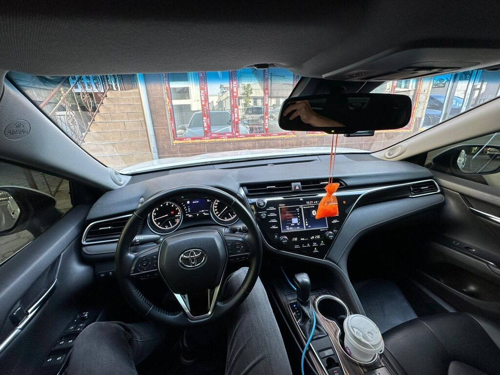 Toyota Camry: 2019 г., 2.5 л, Автомат, Бензин, Седан: фото 7