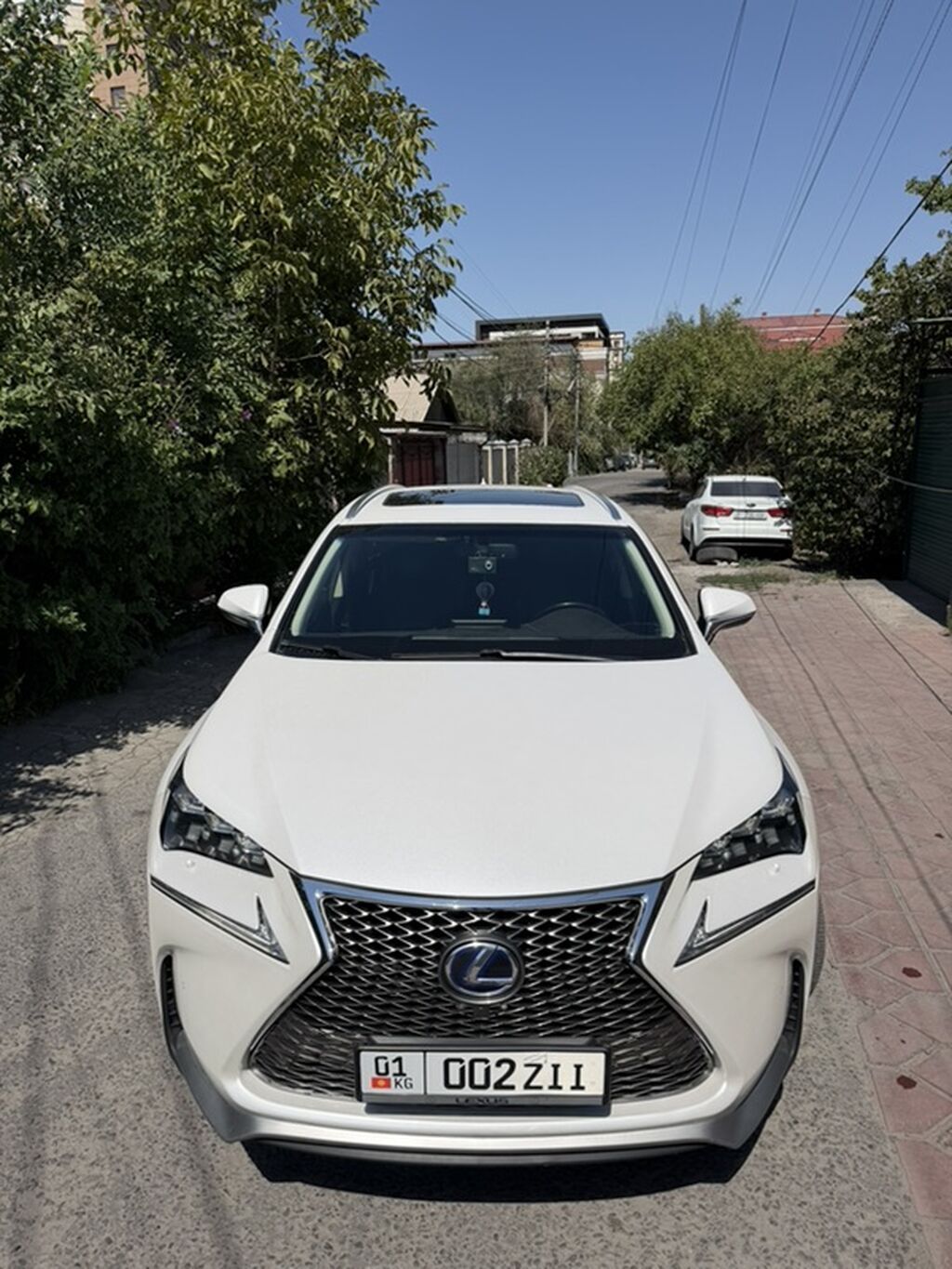 Lexus NX: 2017 г., 2.5 л, Автомат, Бензин, Кроссовер: фото 4