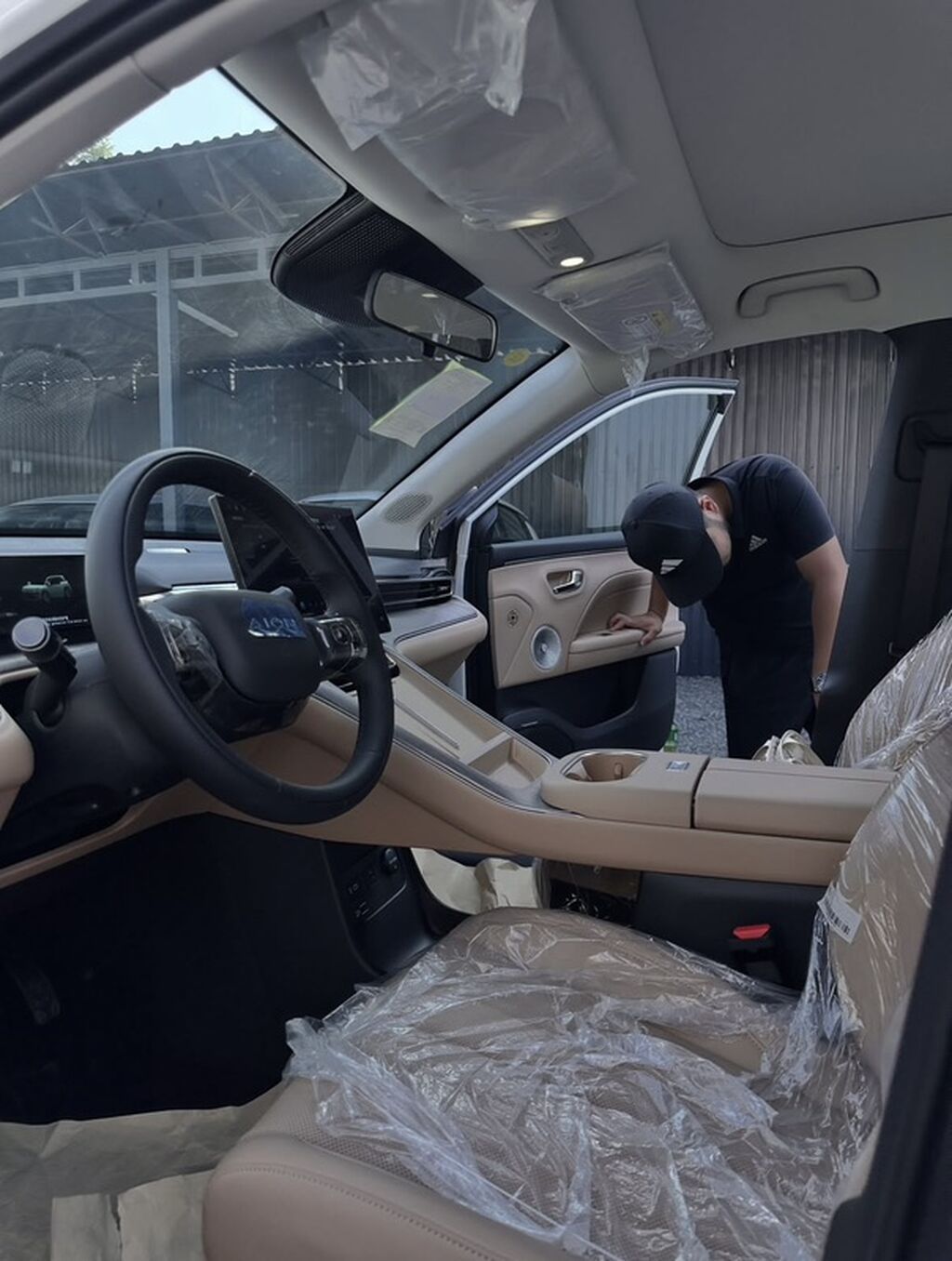 GAC Aion i60 Plug-in Hybrid (EREV) — это современный пятиместный: фото 7