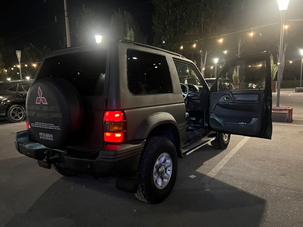 Mitsubishi Pajero: 1995 г., 2.8 л, Автомат, Дизель, Внедорожник: фото 5