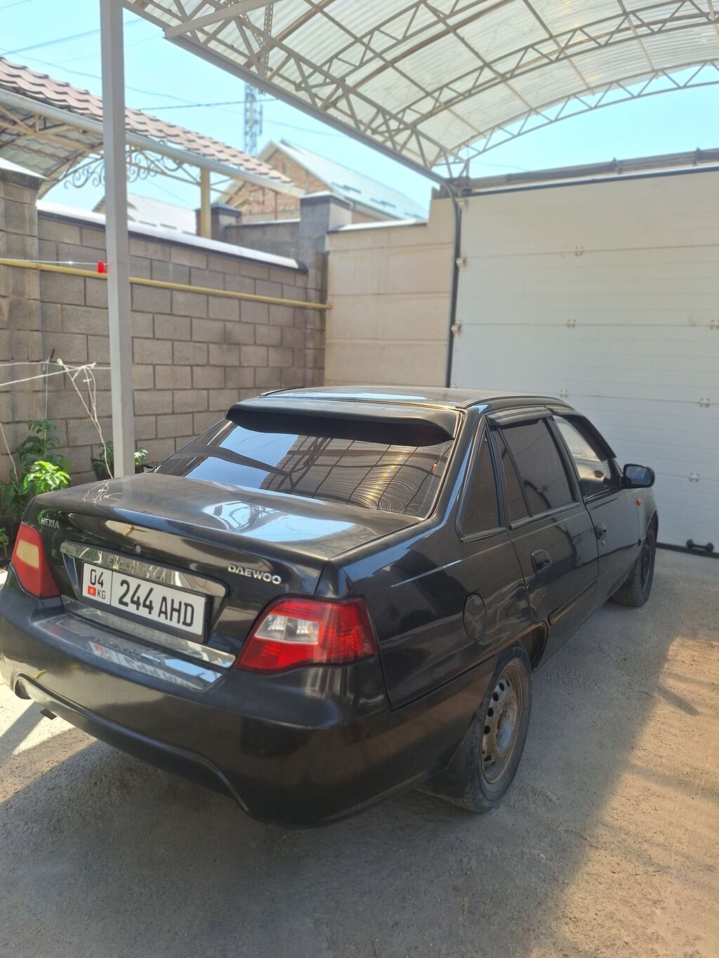 Daewoo Nexia: 2012 г., 1.6 л, Механика, Бензин, Седан: фото 1