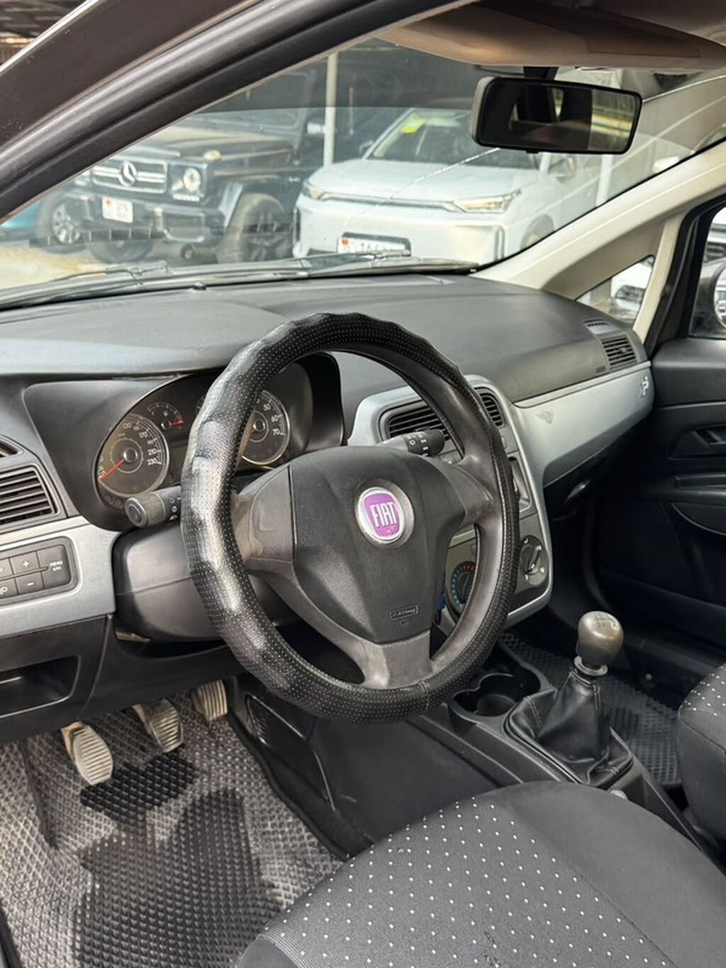 Fiat Grande Punto: 2008 г., 1.2 л, Механика, Бензин, Хэтчбэк: фото 5
