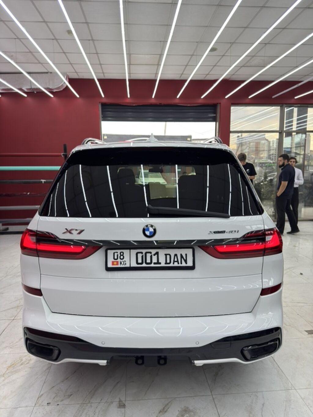 BMW X7: 2020 г., 3 л, Автомат, Бензин, Кроссовер: фото 3