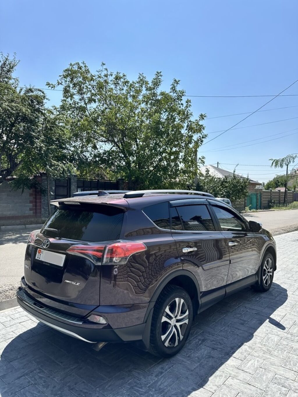 Toyota RAV4: 2017 г., 2.5 л, Автомат, Бензин, Кроссовер: фото 3
