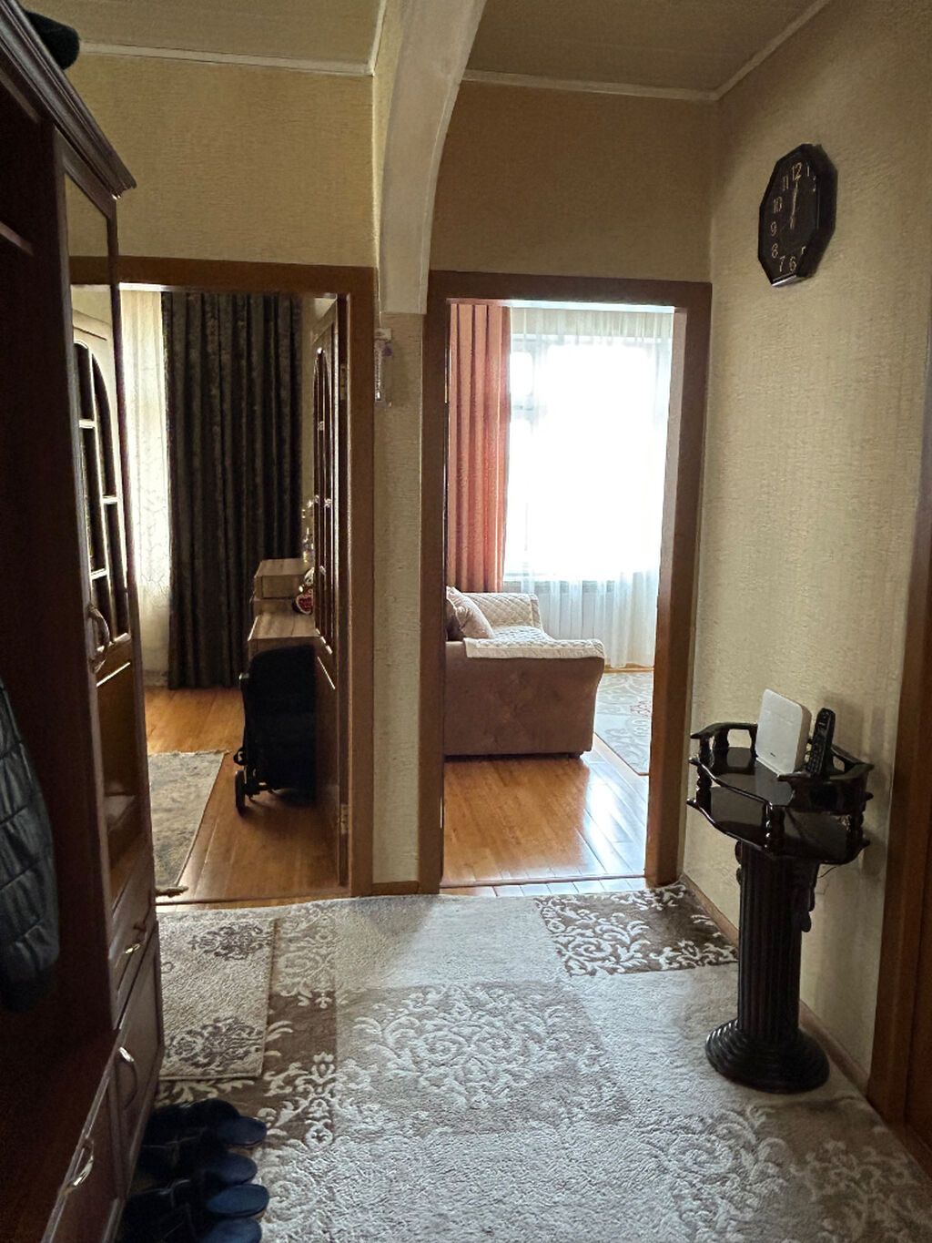 Bakı, Bakıxanov qəs., 4 otaqlı, Köhnə tikili, m. Neftçilər, 90 kv. m
