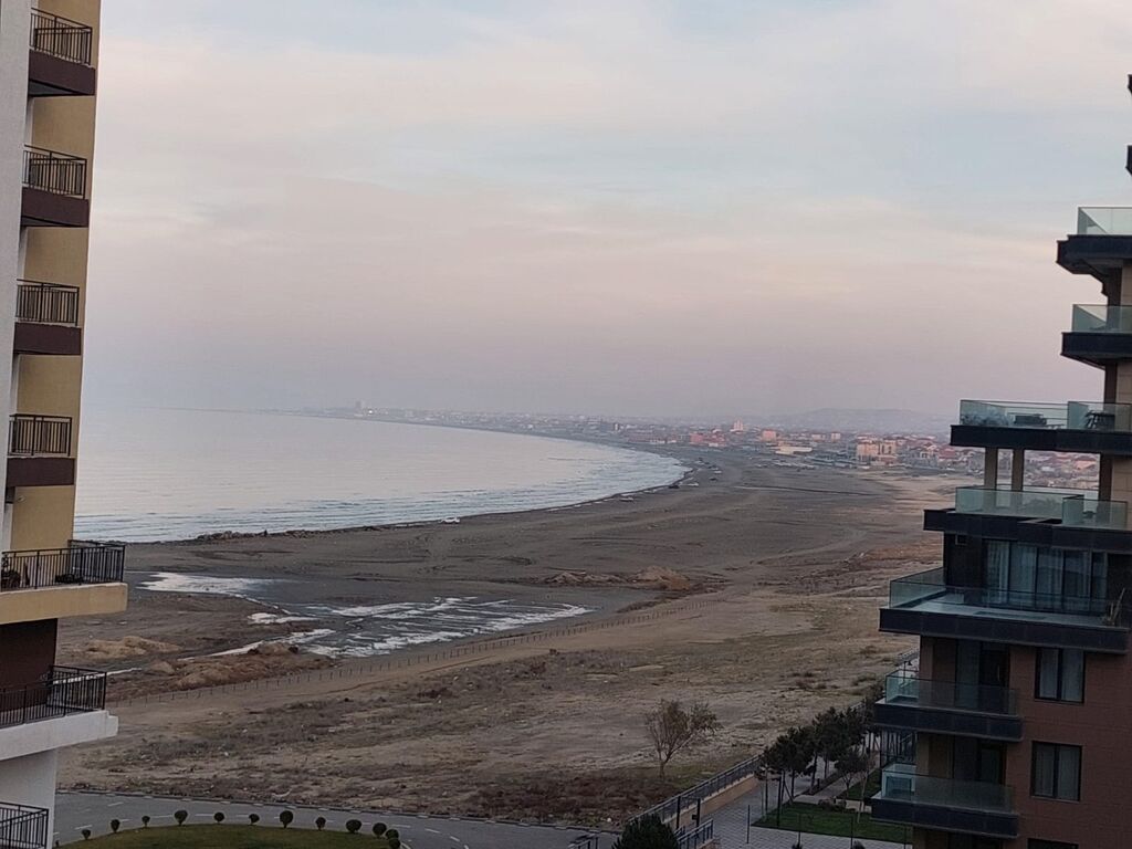 Yeni tikili binada dəniz panoramalı 2 otaqlı studio mənzil KİRAYƏ