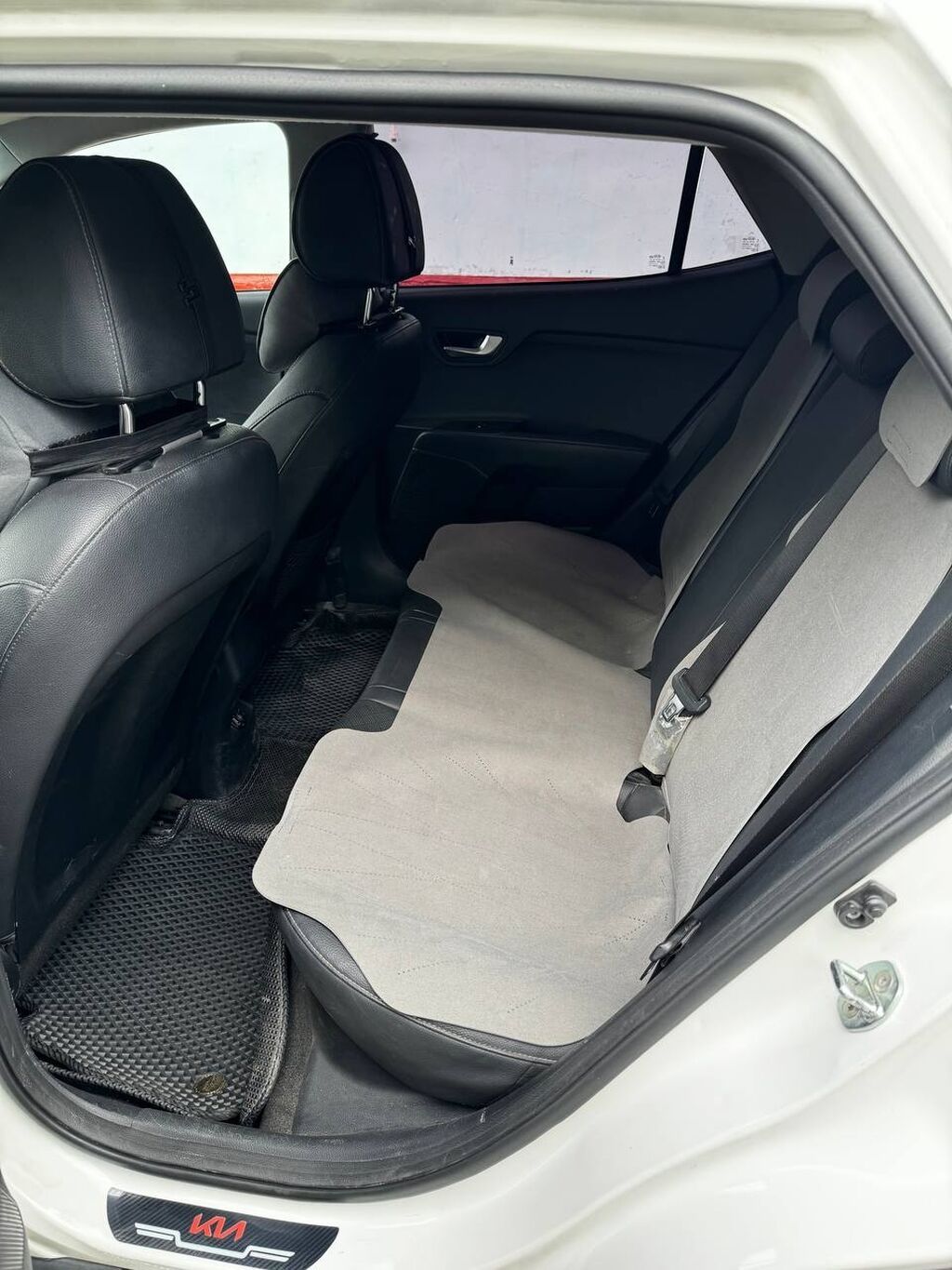 Kia Stonic: 2019 г., 1.6 л, Автомат, Дизель, Кроссовер: фото 6