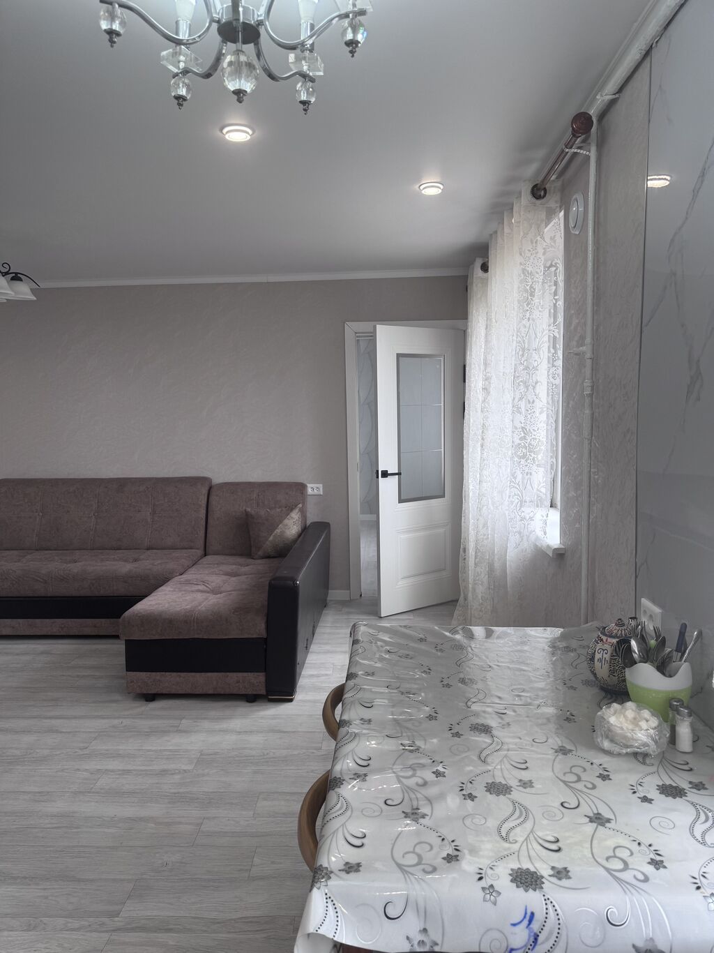 3 комнаты, 56 м², 104 серия, 4 этаж, Дизайнерский ремонт: фото 4