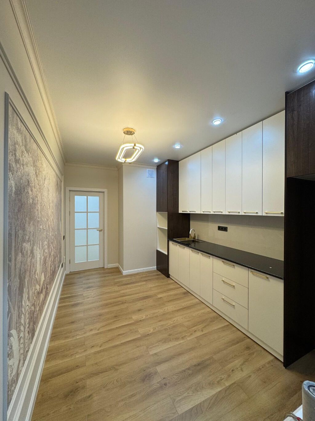 3 комнаты, 95 м², Пишпек 11 этаж, Дизайнерский ремонт: фото 8
