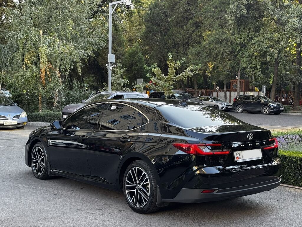 Toyota Camry: 2024 г., 2.5 л, Автомат, Бензин, Седан: фото 3