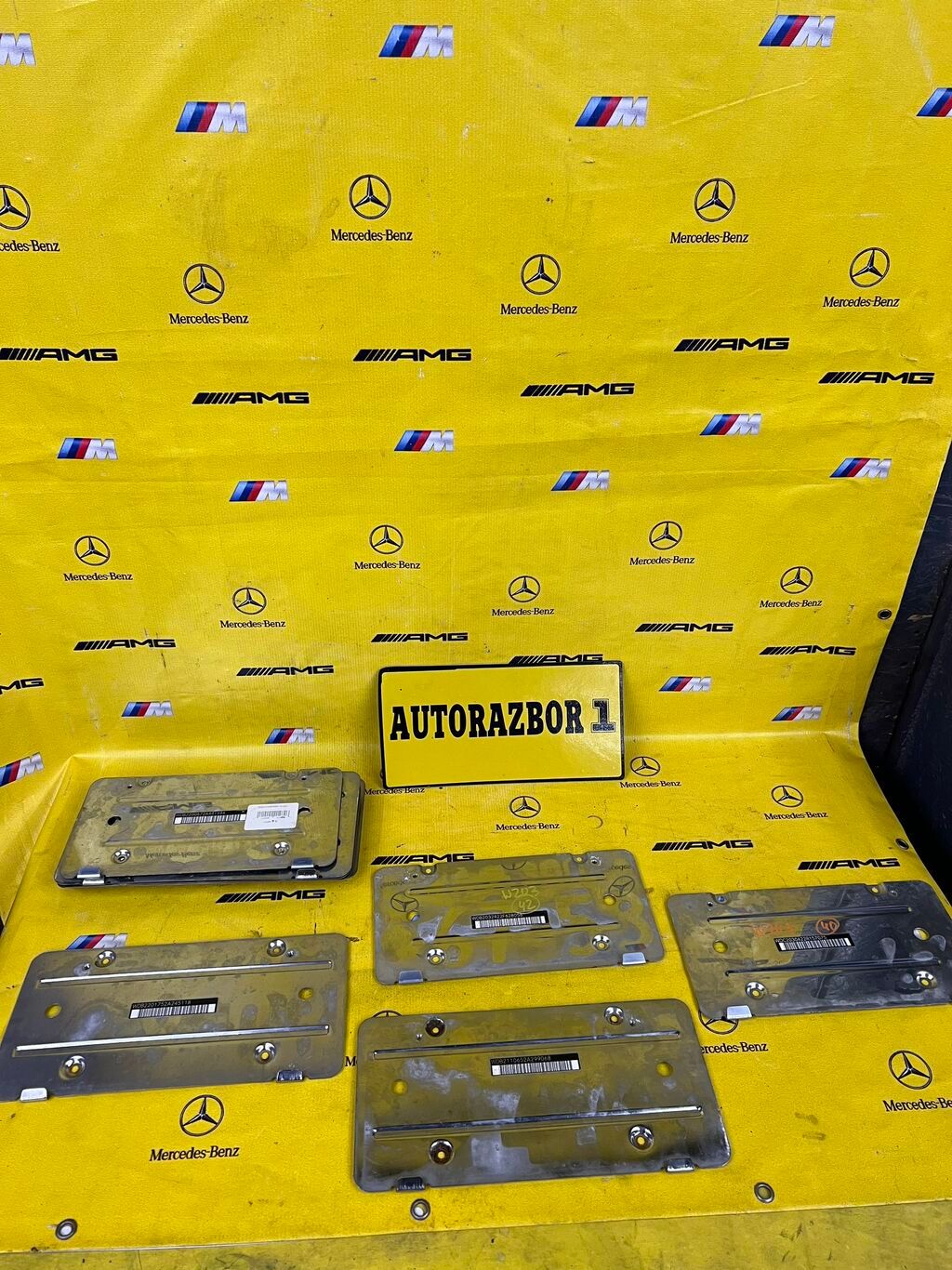 Железные подномерки на мерседес Бенз ПРИВОЗНЫЕ: 2500 KGS Другие ...