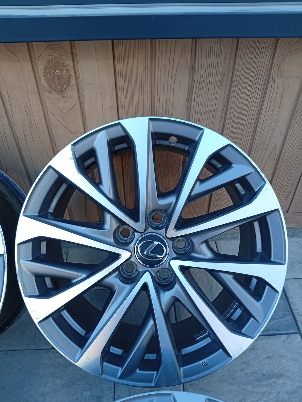 Оригинальные диски Lexus Es 2022 Радиус R17 PCD 5x114.3 Состояние: фото 3