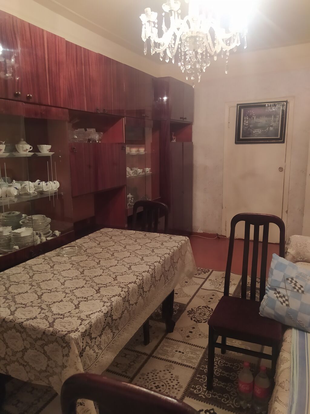 3otaqlı mənzil – geniş yataq otaqları. Təsvir: - Yataq otağı: Böyük