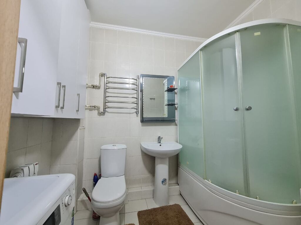 1 комната, 46 м², 11 мкр Элитка, 1 этаж, Свежий ремонт: фото 3