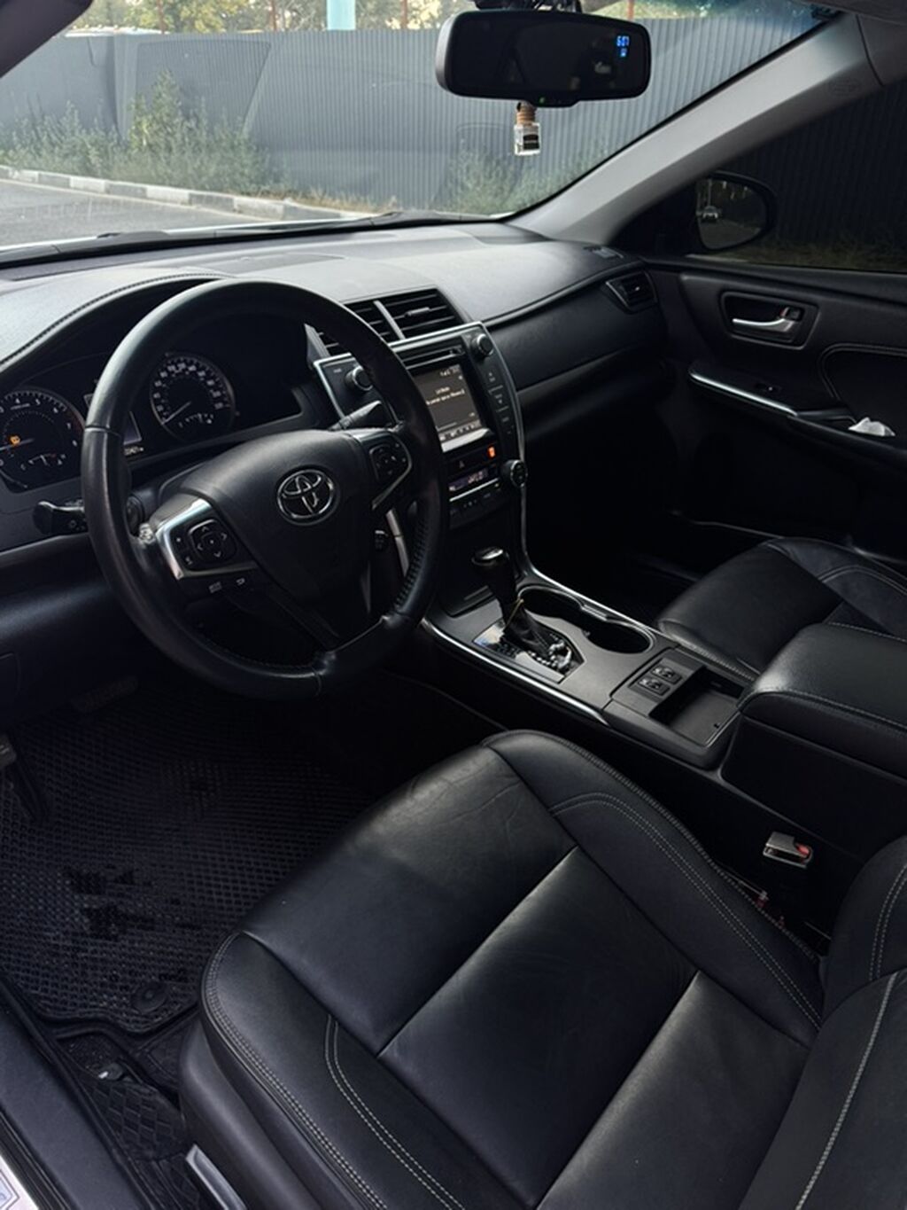 Toyota Camry: 2017 г., 2.5 л, Автомат, Бензин, Седан: фото 5