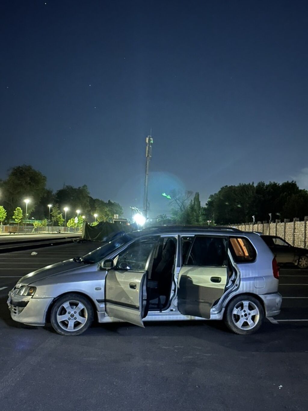 Mitsubishi Space Star: 2003 г., 1.8 л, Автомат, Бензин, Универсал: фото 2