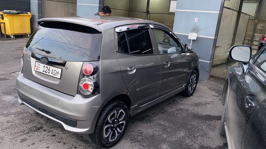 Продам Kia Morning 2010, автомат, 1.0 л: фото 6