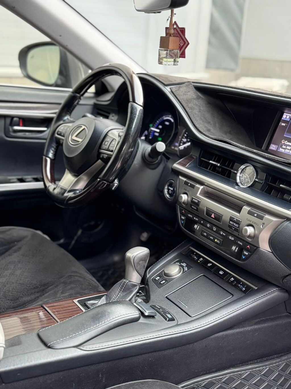 Lexus ES: 2017 г., Гибрид, Седан: фото 7