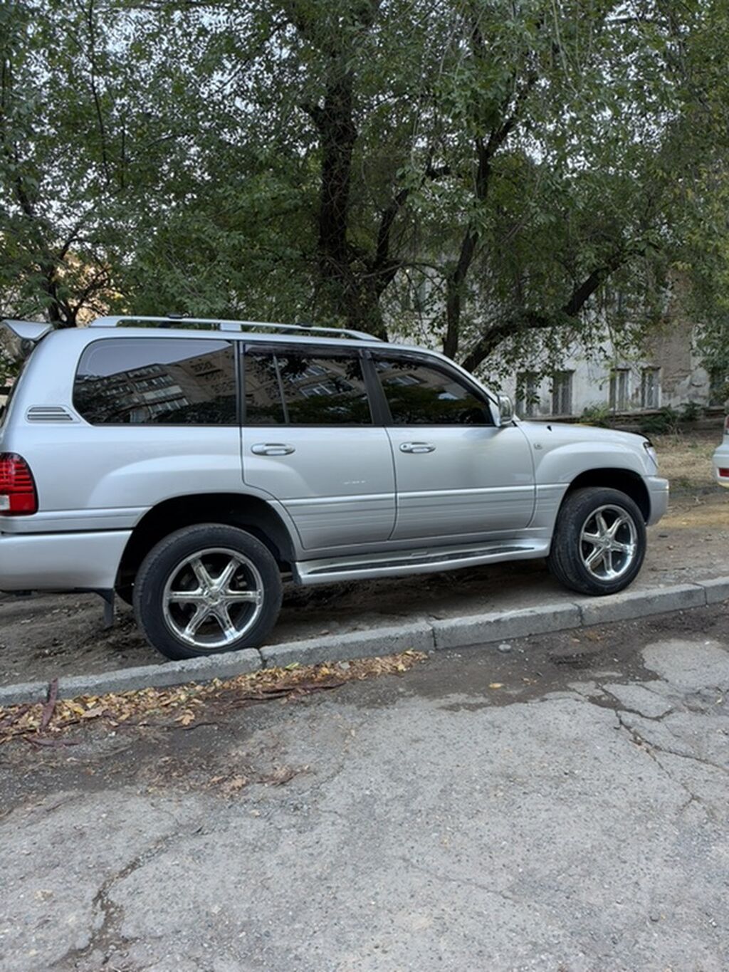 Lexus LX: 2007 г., 4.7 л, Автомат, Бензин, Внедорожник: фото 7