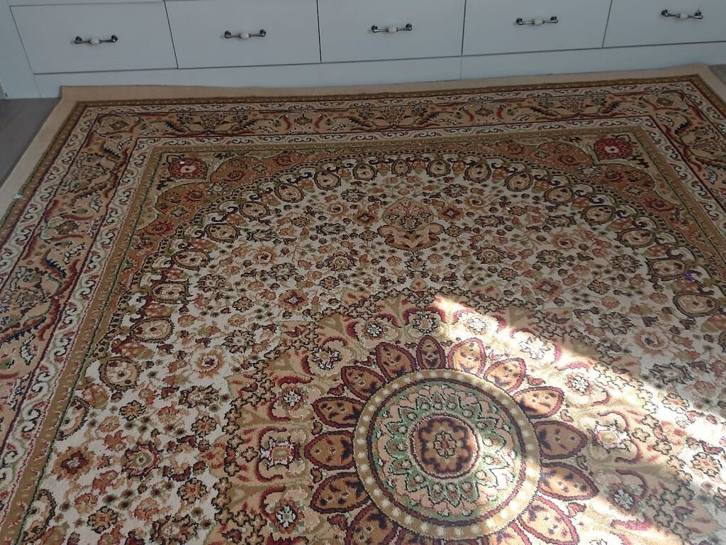 Ковер б/у, 2х3, 3000 сом, состояние: 3000 KGS Другая мебель | Бишкек ...