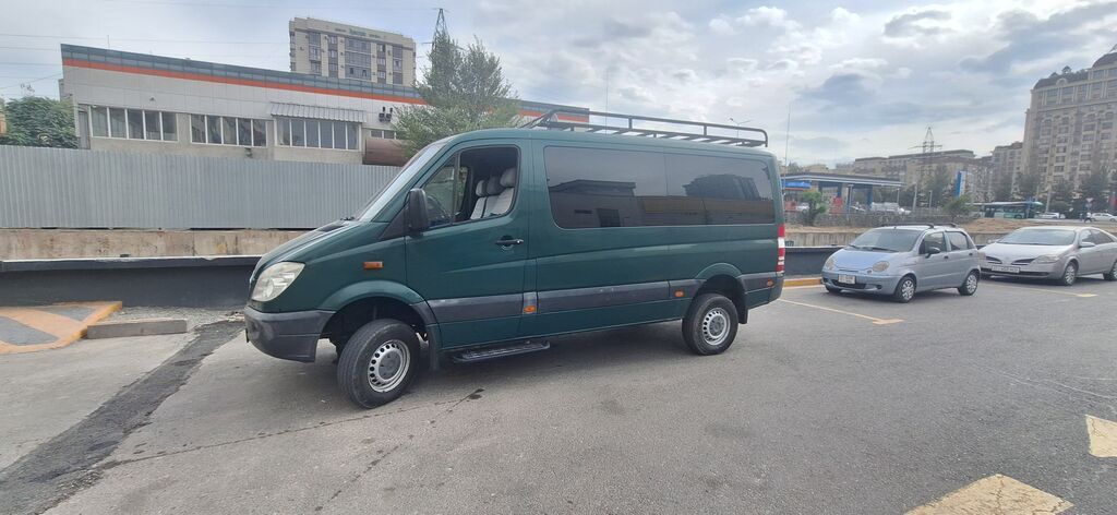Mercedes-Benz Спринтер: 2010 г., 2.2 л, Механика, Дизель, Бус: фото 4