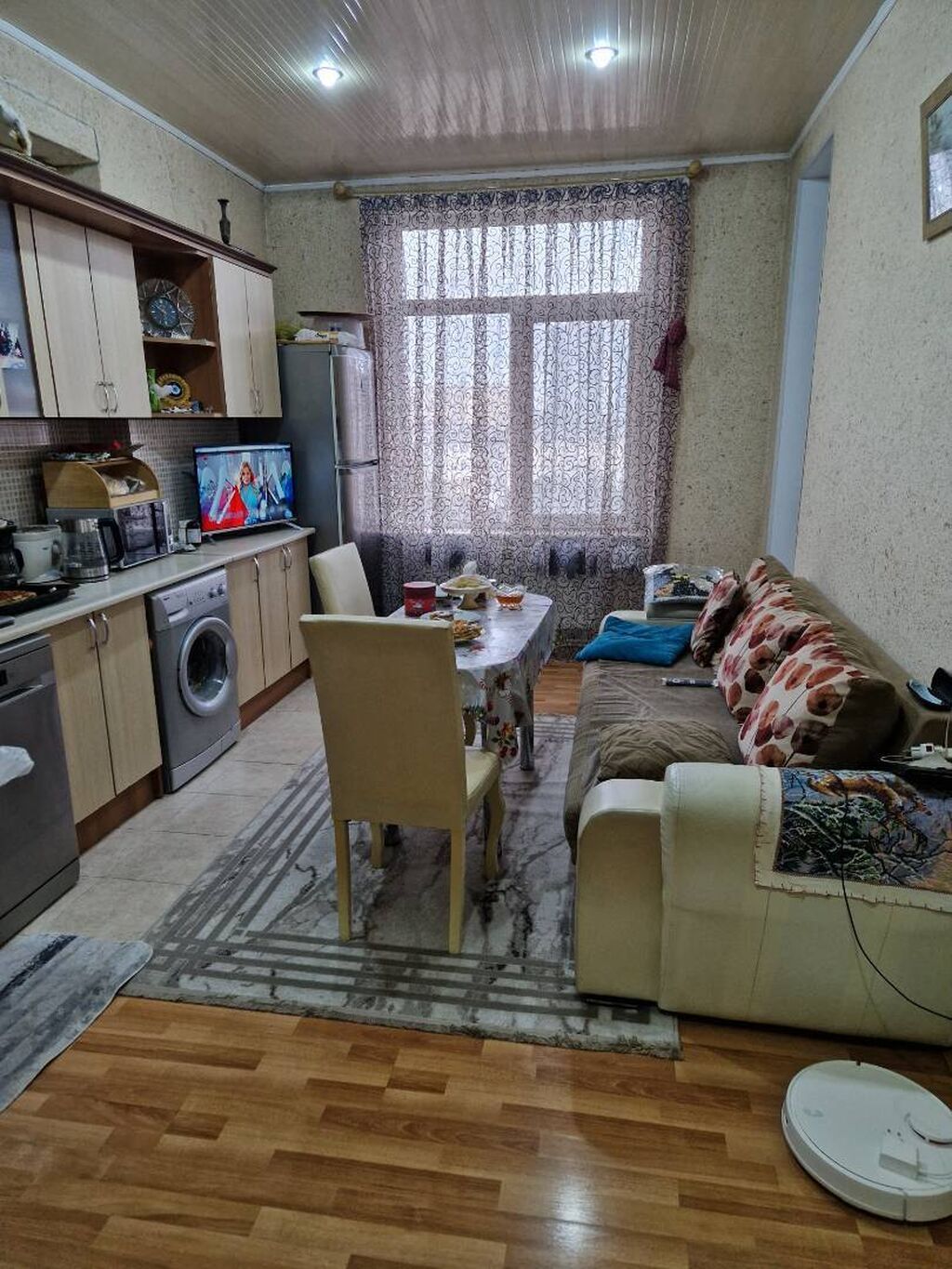 4-cü mikrorayon, 3 otaqlı, Yeni tikili, m. Memar Əcəmi, 90 kv. m
