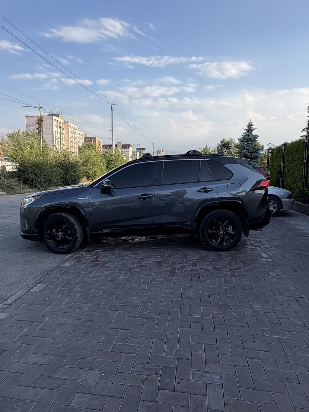 Toyota RAV4: 2019 г., 2.5 л, Вариатор, Гибрид, Кроссовер: фото 4