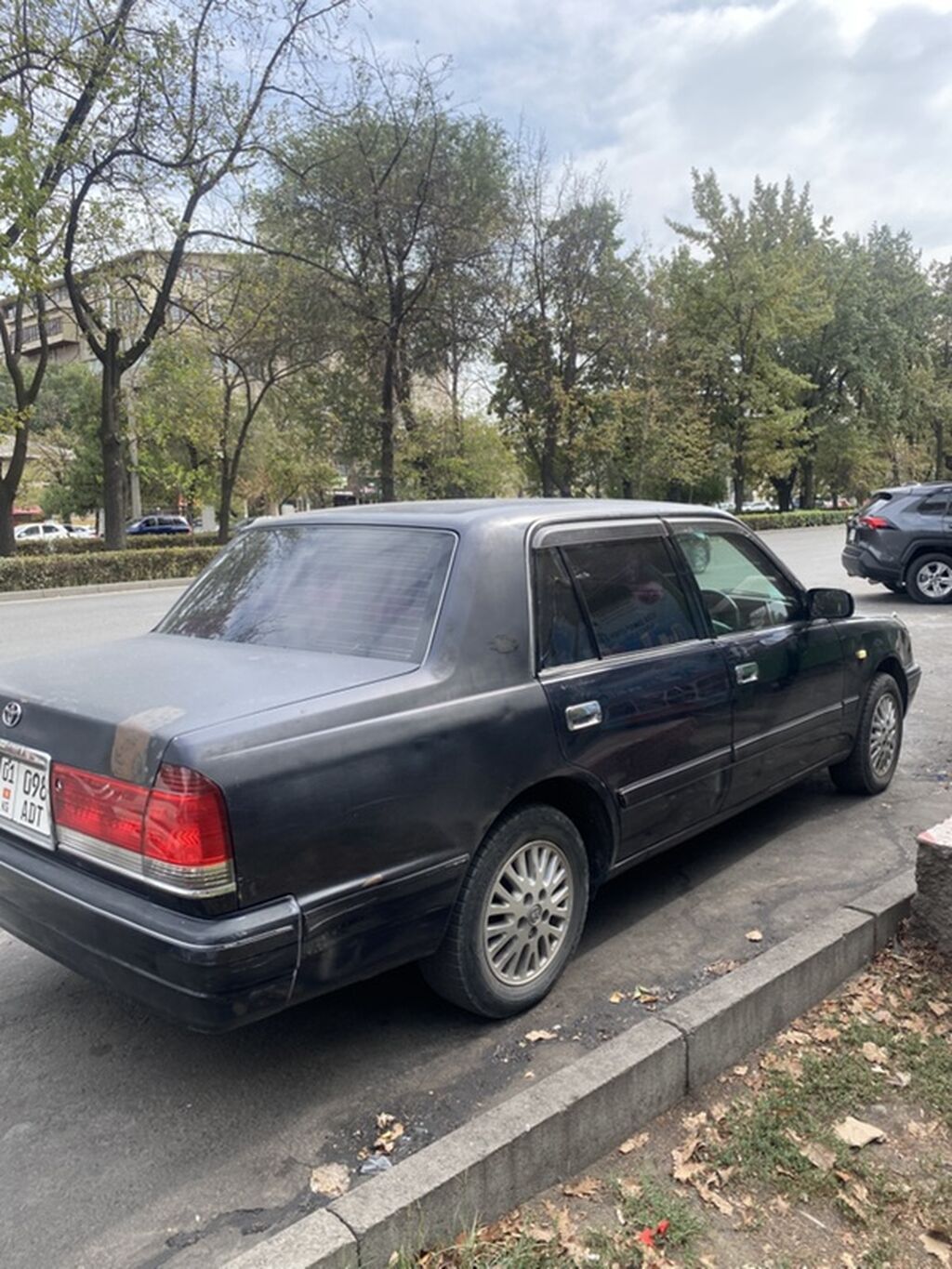 Toyota Crown: 2004 г., 2 л, Автомат, Бензин, Седан: фото 3