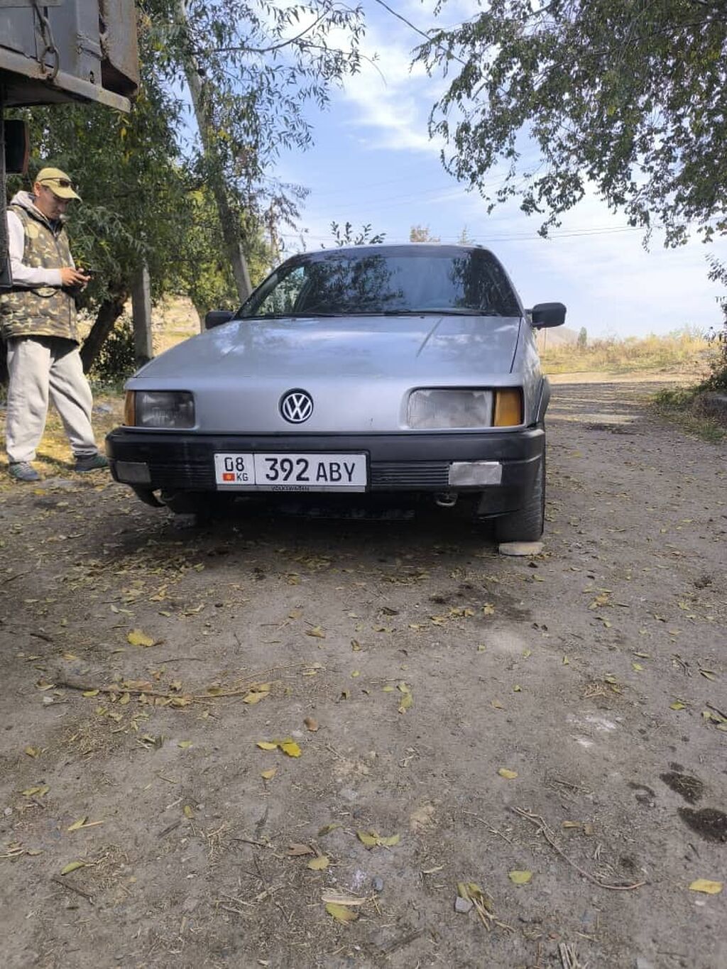 Volkswagen Passat: 1989 г., Седан: фото 6