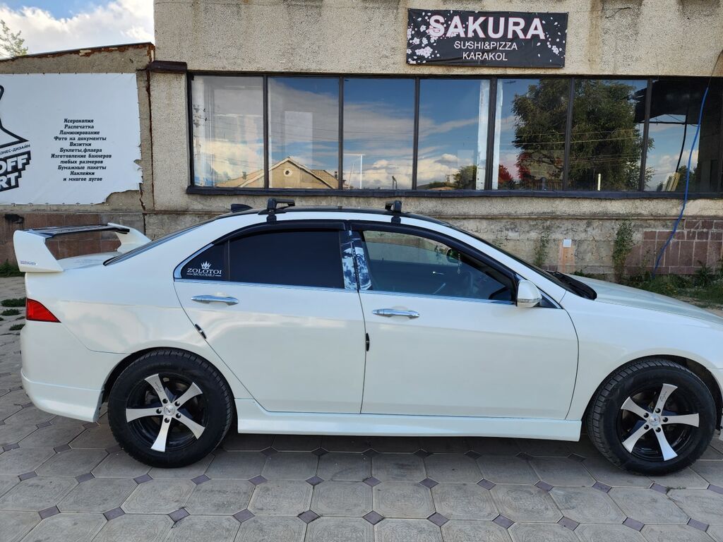 Honda Accord: 2004 г., 2 л, Автомат, Бензин, Седан: фото 6