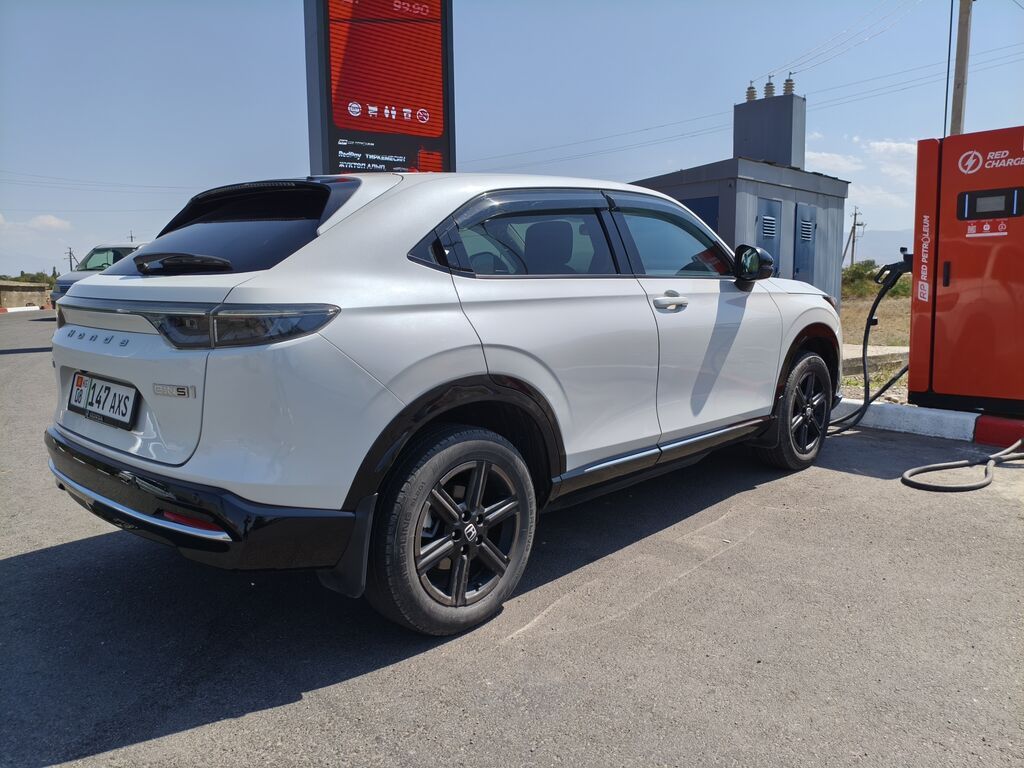 Honda e:NS1: 2024 г., 4 л, Автомат, Электромобиль, Кроссовер: фото 3