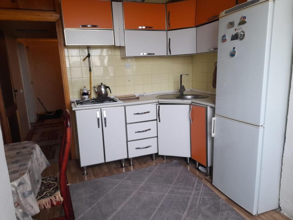 Bakı, Əhmədli, 3 otaqlı, Köhnə tikili, m. Əhmədli, 72 kv. m