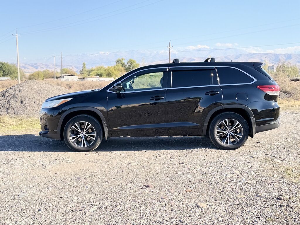 Toyota Highlander: 2019 г., 3.5 л, Автомат, Бензин, Кроссовер: фото 2