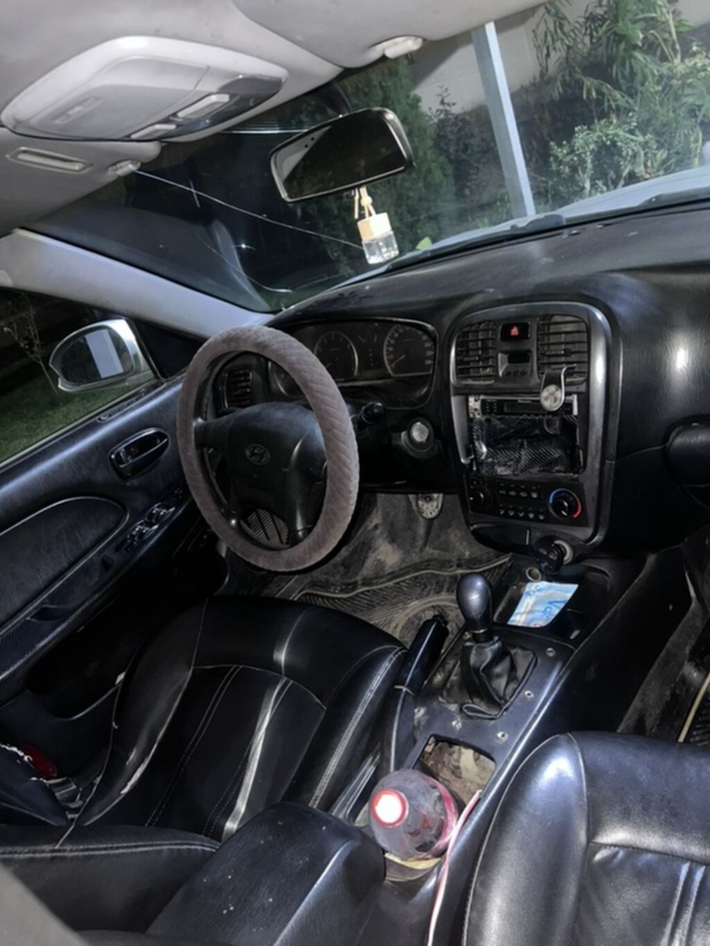Hyundai Sonata: 2005 г., 2 л, Механика, Газ, Седан: фото 4