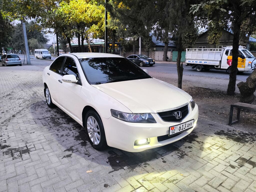 Honda Accord: 2004 г., 2 л, Автомат, Бензин, Седан: фото 6