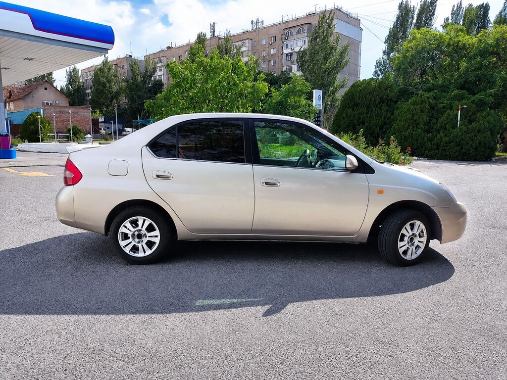 Toyota Prius: 2000 г., 1.5 л, Автомат, Гибрид, Седан — фото 7