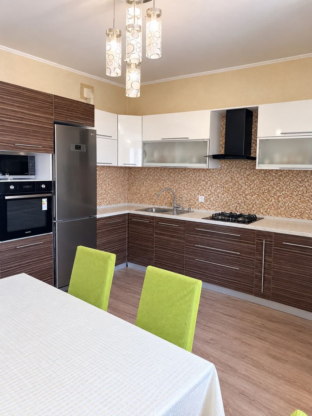 200 м², 4 комнаты, Рабочий Городок: фото 4