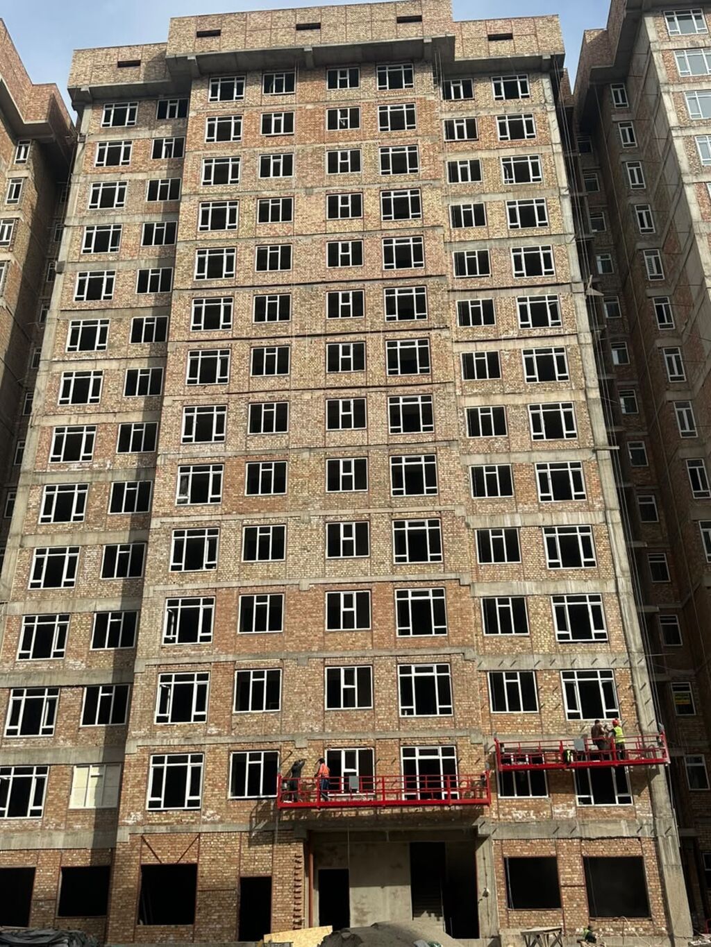 1 комната, 42 м², Джал-15 Элитка, 13 этаж, ПСО (под самоотделку): фото 1