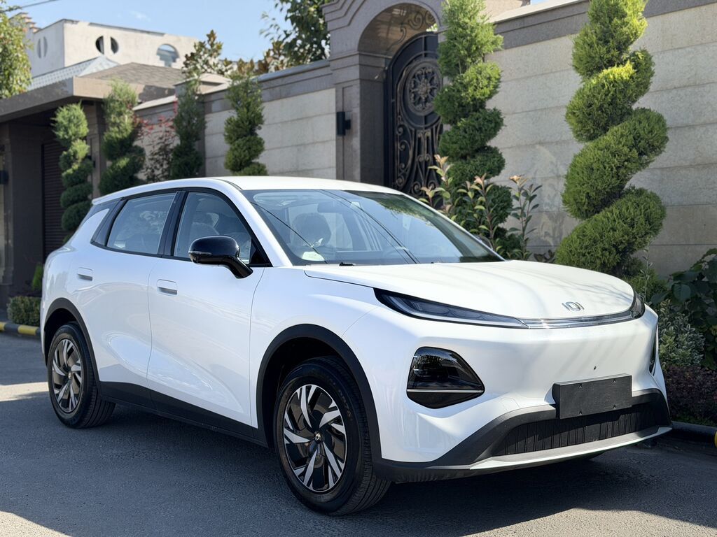 Changan Qiyuan Q05: 2026 г., Автомат, Электромобиль: фото 1