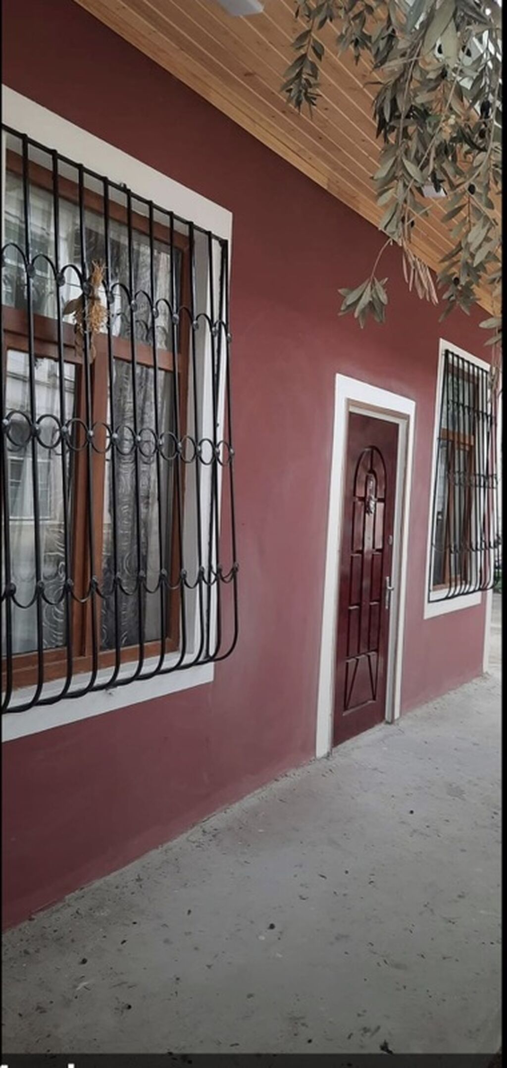 80 kv. m, 2 otaqlı, Kombi, Qaz, İşıq