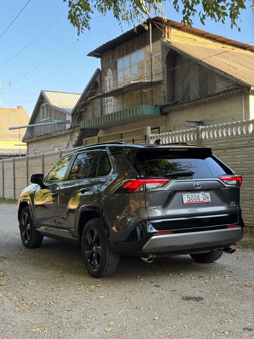 Toyota RAV4: 2020 г., 2.5 л, Гибрид, Кроссовер: фото 3