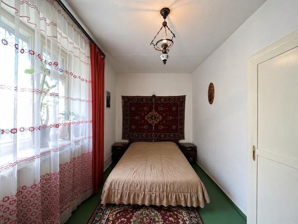 2 комнаты, 42 м², Индивидуалка, 1 этаж, Требуется ремонт: фото 3