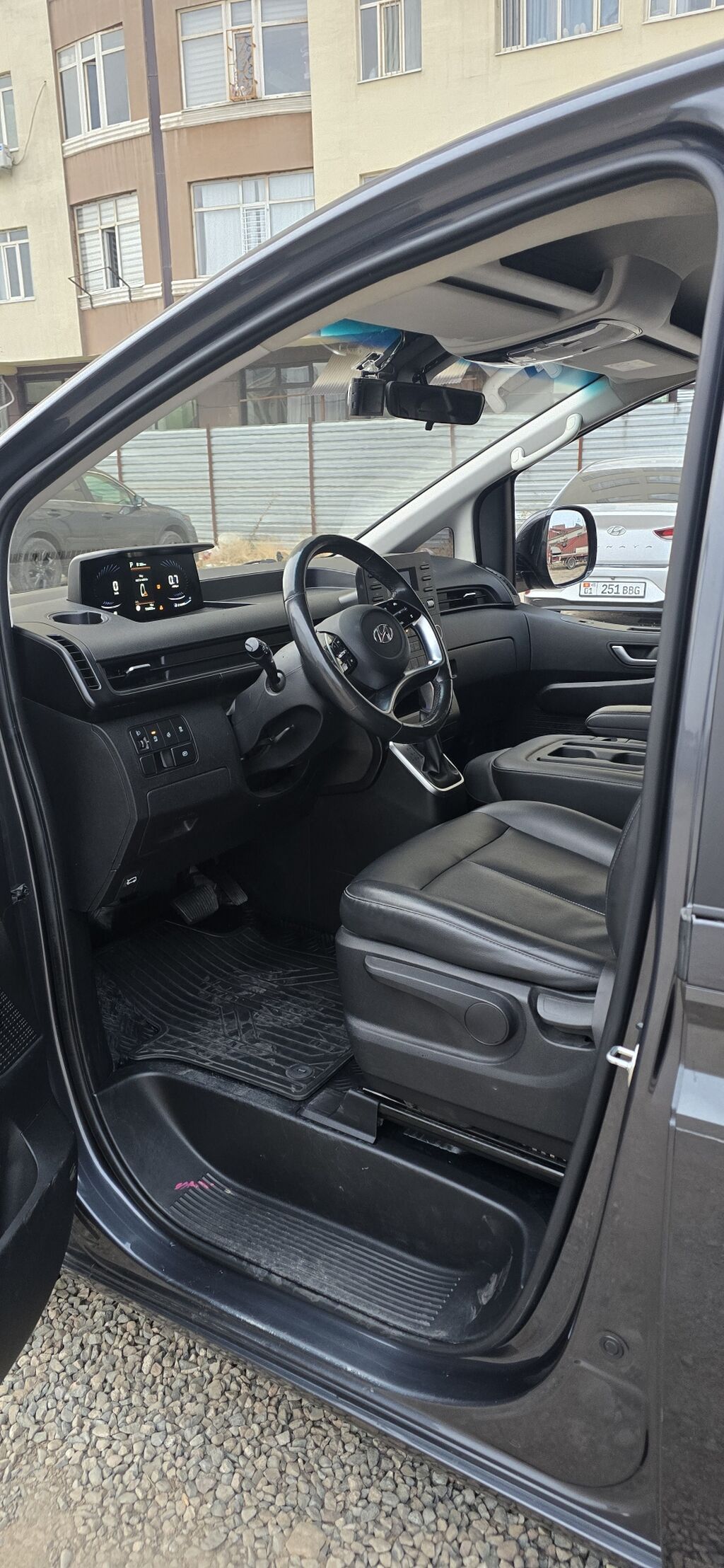Hyundai Staria: 2021 г., 2.2 л, Автомат, Дизель, Фургон: фото 8