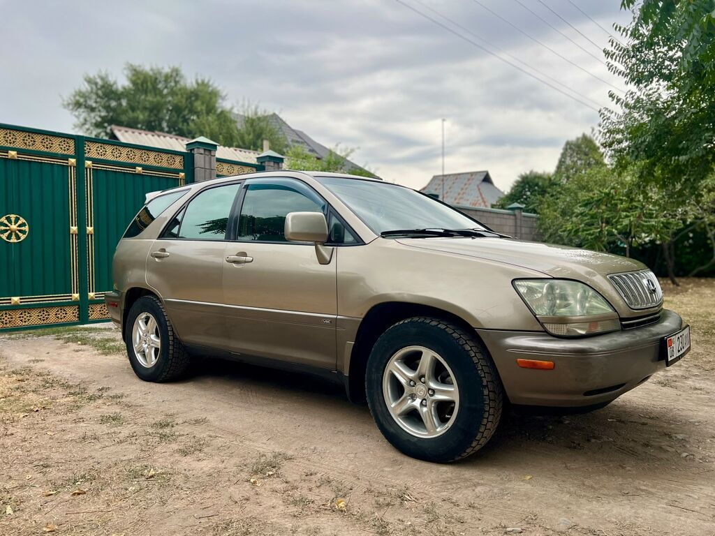Lexus RX: 2001 г., 3 л, Автомат, Газ, Кроссовер: фото 2