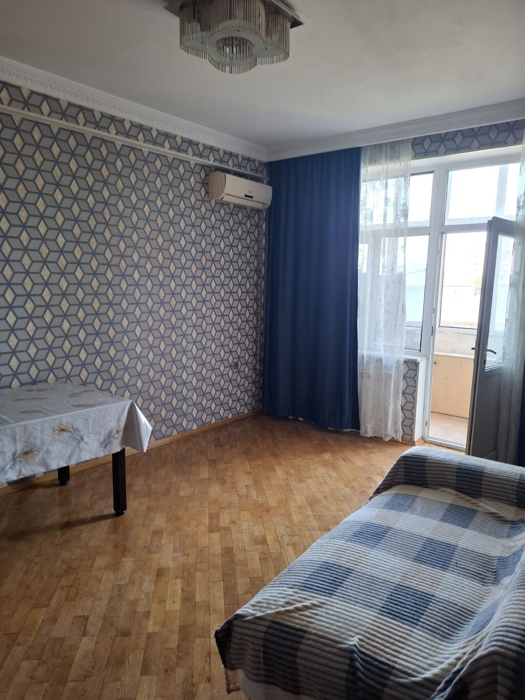 2 otaqlı mənzil – interyer və avadanlıqla Plan: - Geniş işıqlı