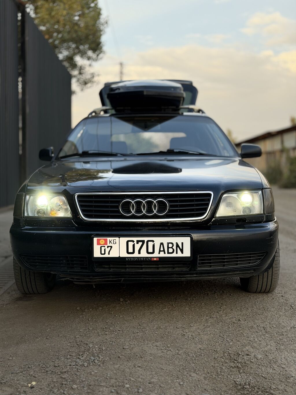 Audi 100: 1997 г., 2.6 л, Механика, Бензин, Универсал: фото 4